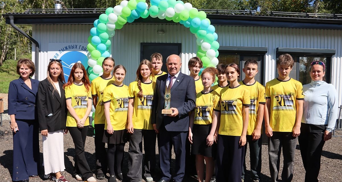 Школьники из Хабаровска выиграли Кубок Президента, попросили раздевалку — и мэр сдержал слово
